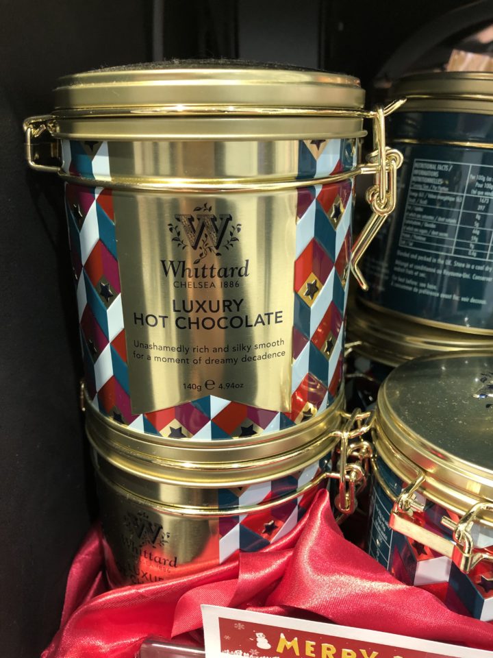 おすすめクリスマス限定デザインおしゃれな紅茶缶